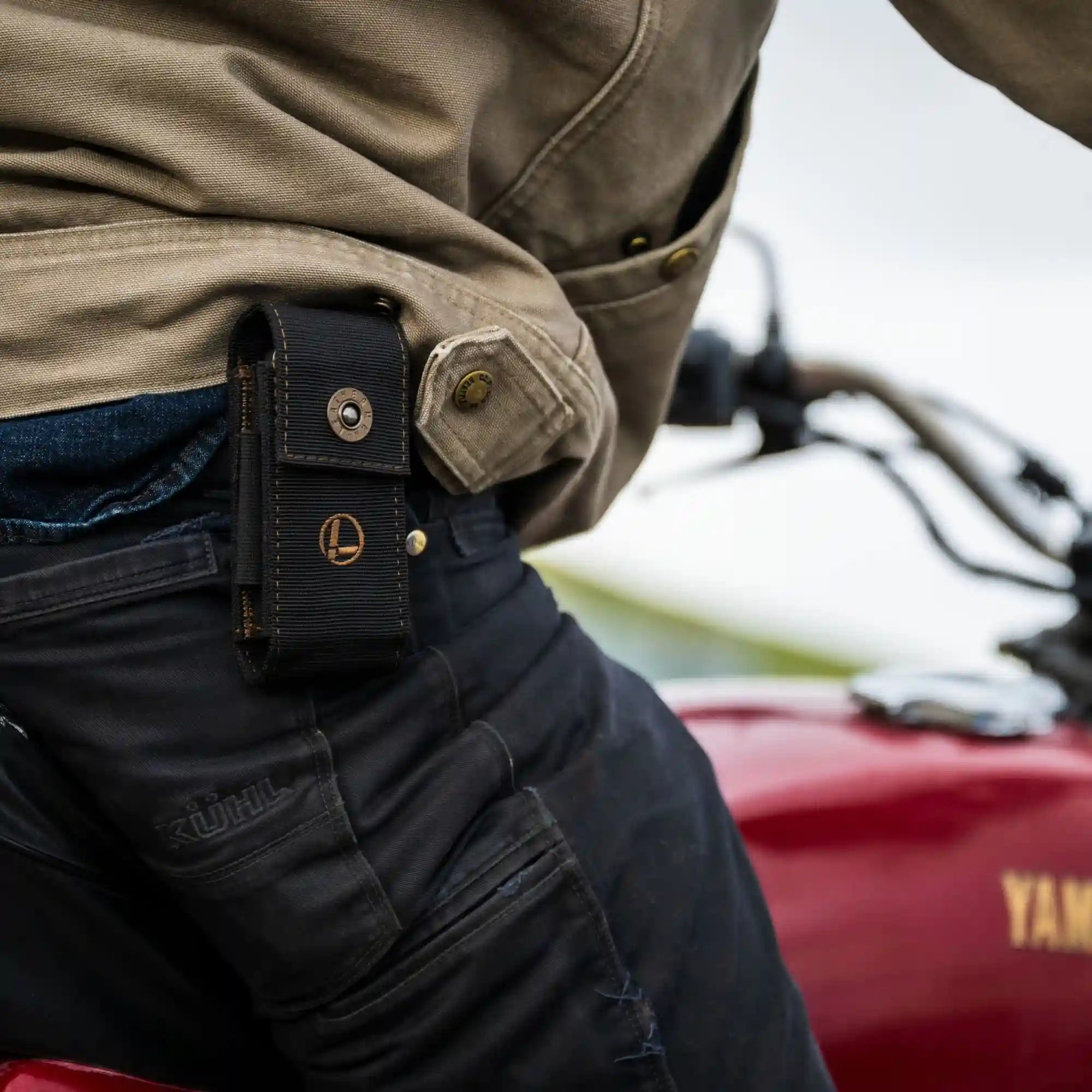 Nylon Sheath w/Pockets
